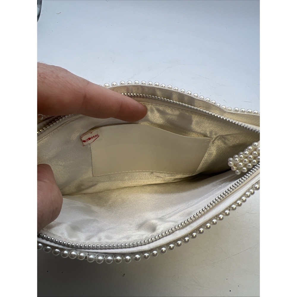 Vintage 1960s Ivory Cream Beaded‎ Small Clutch Zip Hand Made Japan Wedding - Picture 2 of 6
